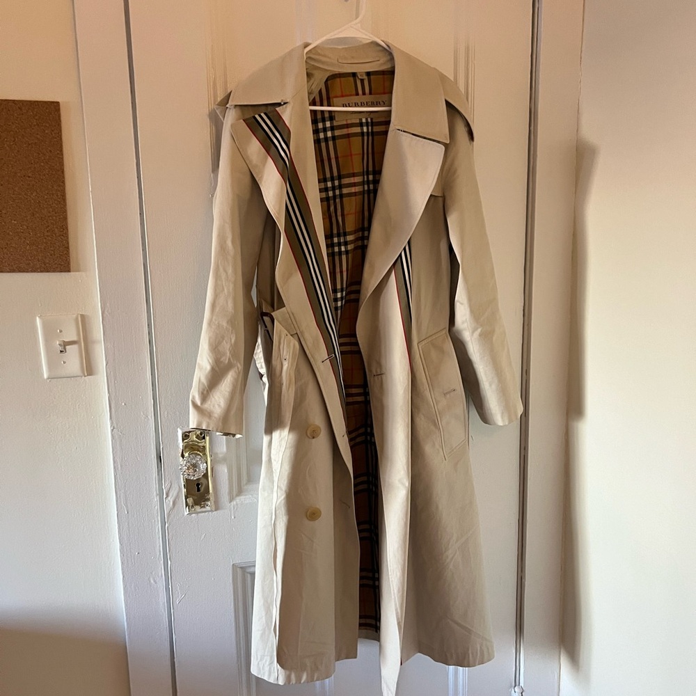 Authentic Burberry London trench coat size US10 with stripe Runaway designer